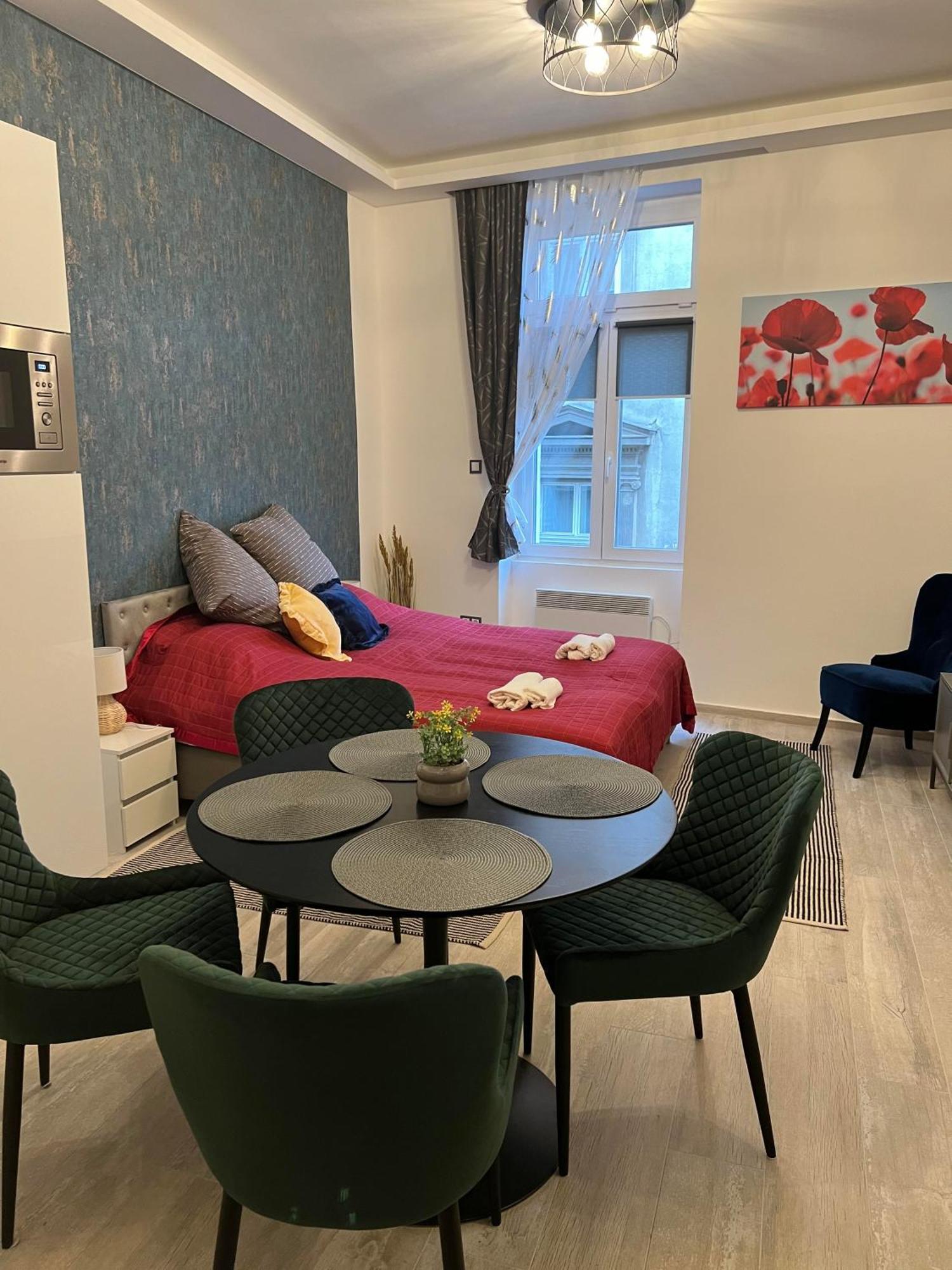 Center Apartman In The Famous Hajos Street Βουδαπέστη Εξωτερικό φωτογραφία